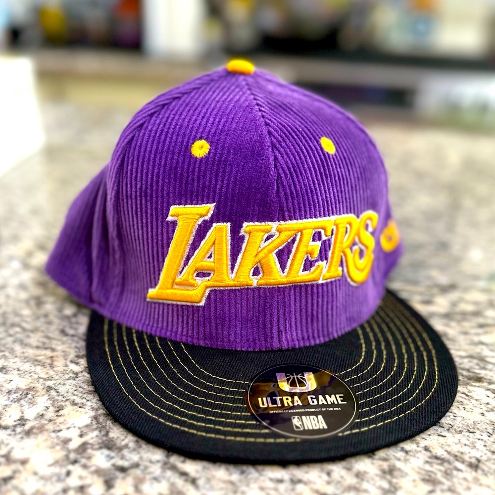 Los Angeles LA Lakers Corduroy Ultra Game Purple NBA Snapback Hat Cap NWT 💜💛